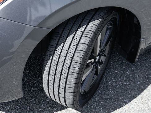 Used 2021 Nissan Versa SV image 37