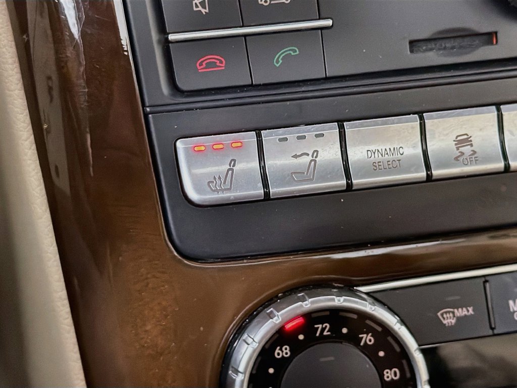 Used 2020 Mercedes-Benz SLC 300 w/ Premium Package image 20