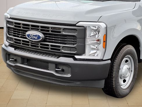 New 2025 Ford F350 XL w/ 360-Degree Camera Package RWD image 29