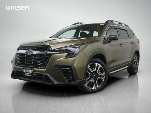 Used 2023 Subaru Ascent Limited image 1