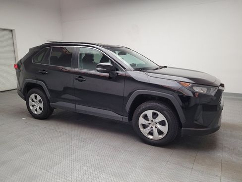 Used 2021 Toyota RAV4 LE FWD image 11