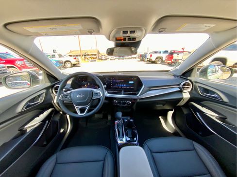 New 2026 Chevrolet Trax ACTIV FWD image 28