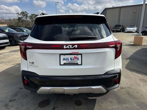 New 2026 Kia Seltos S FWD image 7