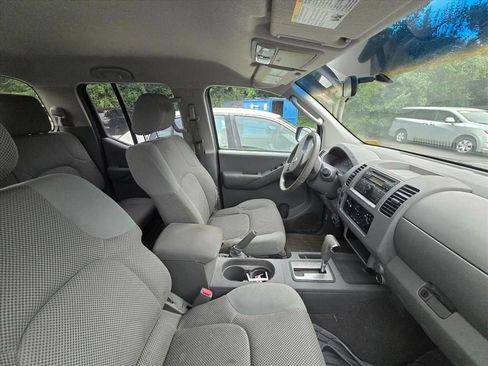 Used 2008 Nissan Frontier SE w/ SE Value Truck Pkg RWD image 7