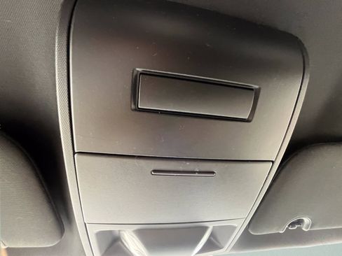 Used 2017 Dodge Grand Caravan SE FWD image 28