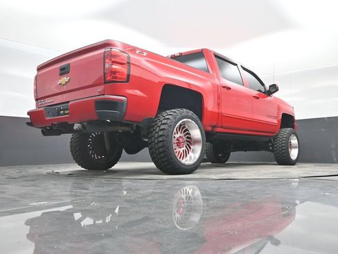 Used 2018 Chevrolet Silverado 1500 LT w/ All Star Edition AWD/4WD image 30