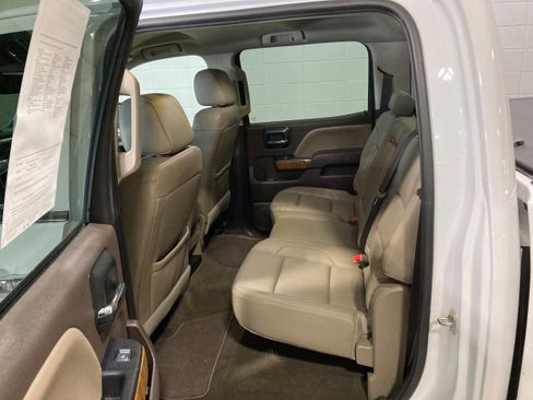 Used 2018 GMC Sierra 1500 SLT w/ SLT Premium Package image 17