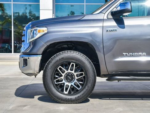 Used 2021 Toyota Tundra Limited w/ Limited Premium Package image 10