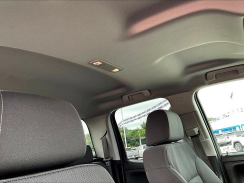 Used 2019 Chevrolet Silverado 1500 LT AWD/4WD image 17