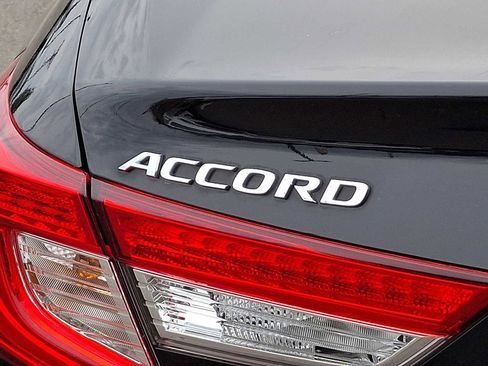 Used 2019 Honda Accord EX image 30