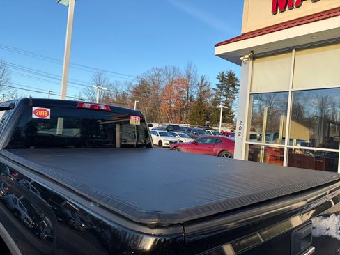 Used 2018 GMC Sierra 2500 Denali image 13