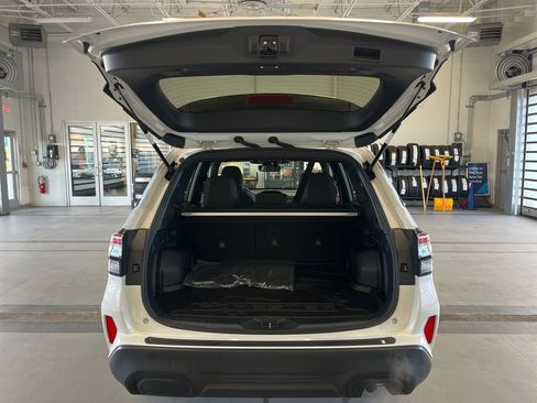 Certified 2025 Subaru Forester Premium image 4