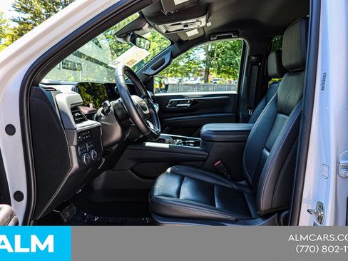 Used 2025 Chevrolet Tahoe LT AWD/4WD image 17