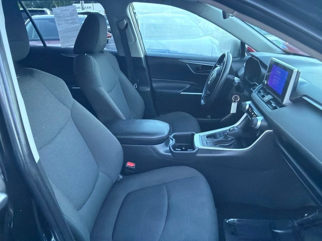 Certified 2025 Toyota RAV4 LE AWD/4WD image 12