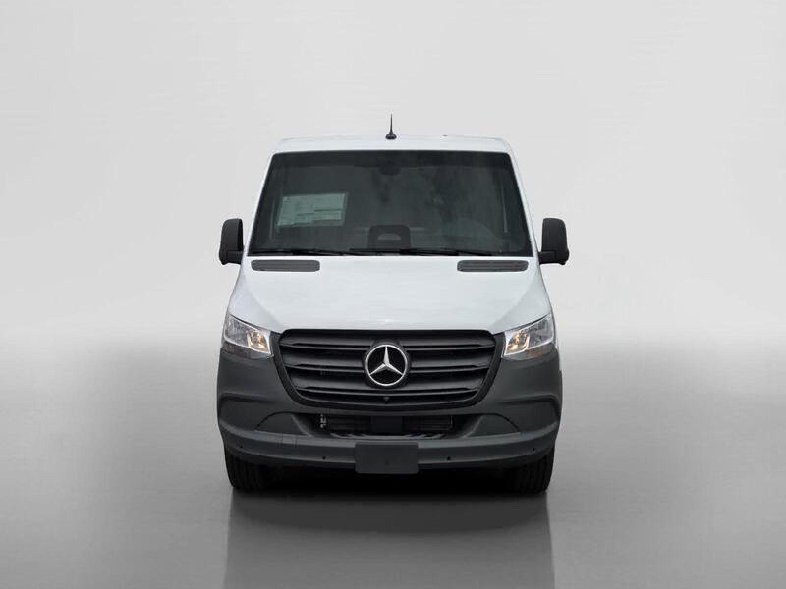 New 2026 Mercedes-Benz Sprinter 2500 image 9