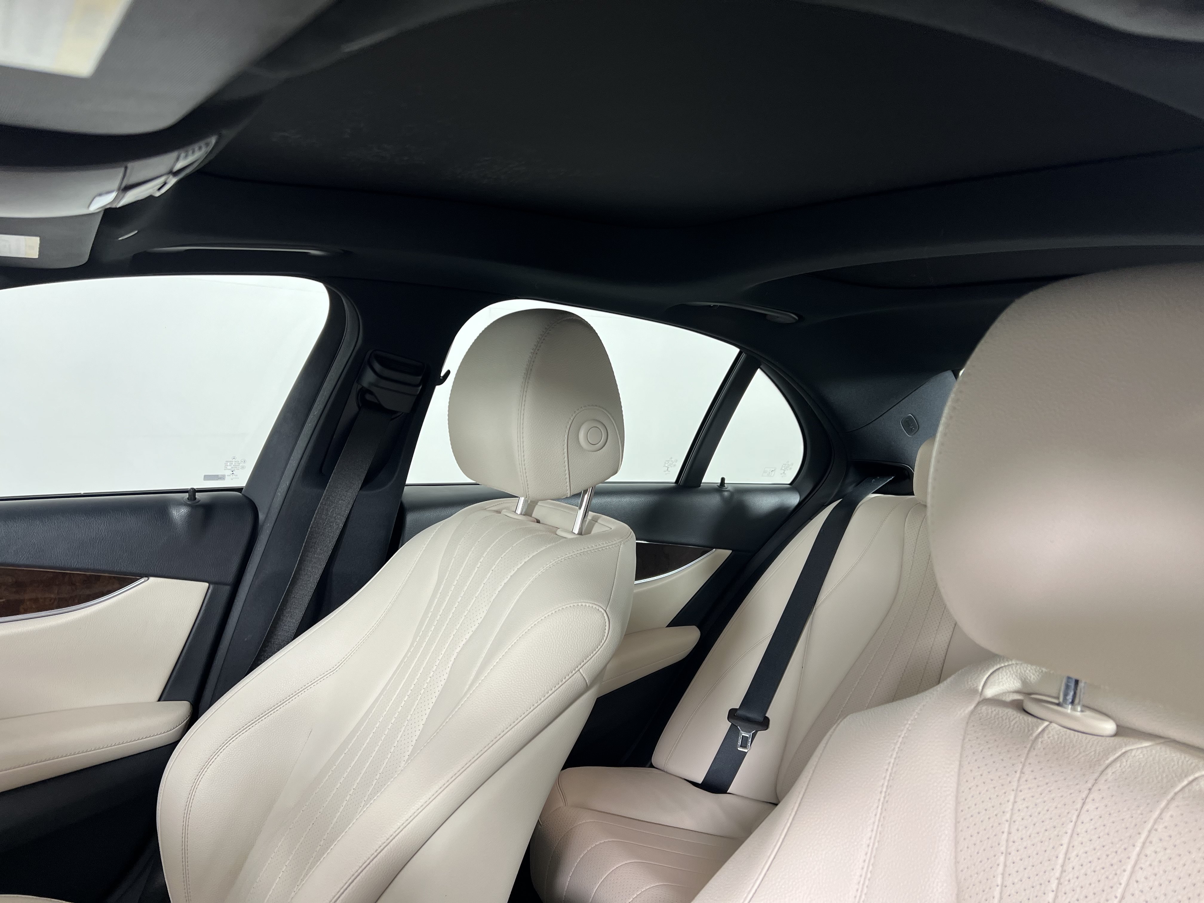 Certified 2022 Mercedes-Benz E 450 4MATIC Sedan image 19
