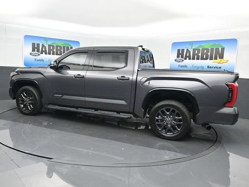 Used 2022 Toyota Tundra Platinum RWD image 3
