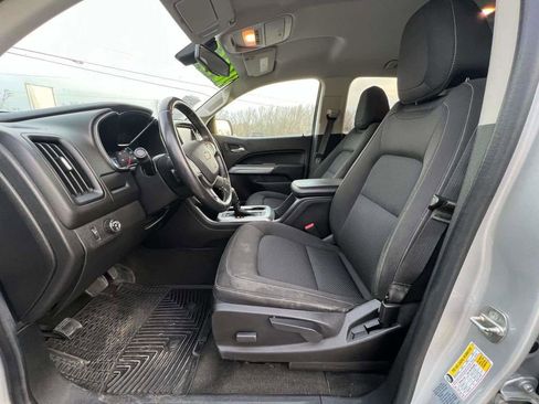 Used 2017 Chevrolet Colorado LT w/ LT Convenience Package image 7