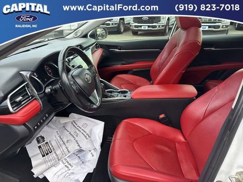 Used 2020 Toyota Camry XSE image 17