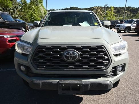 Used 2022 Toyota Tacoma TRD Off-Road AWD/4WD image 8