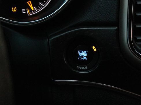 Used 2016 Jeep Grand Cherokee Limited w/ Trailer Tow Group IV image 28