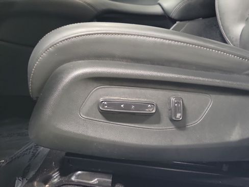 Certified 2024 Honda HR-V EX-L image 23