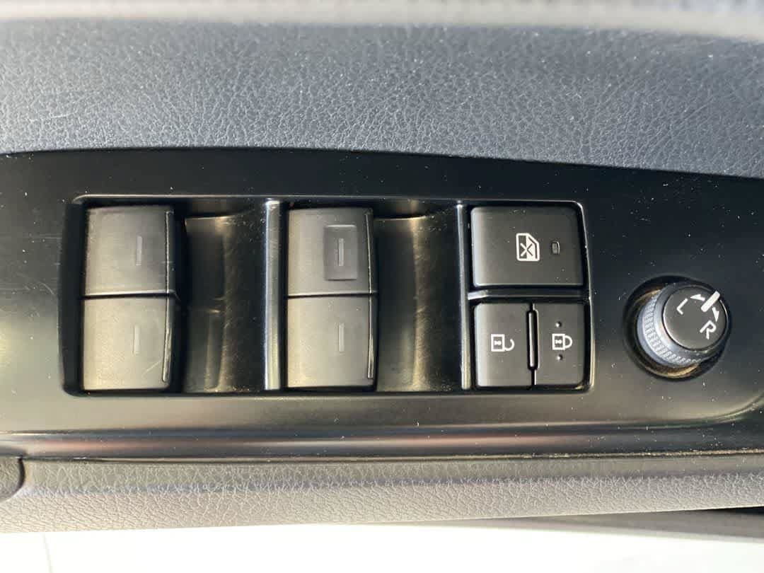 Used 2025 Toyota Camry LE FWD image 16