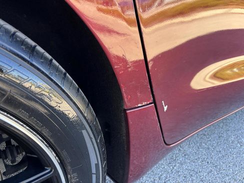 Used 2017 Chrysler Pacifica Touring image 42