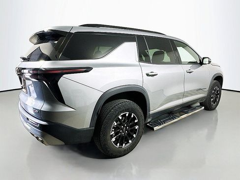 Used 2024 Chevrolet Traverse Z71 AWD/4WD image 7