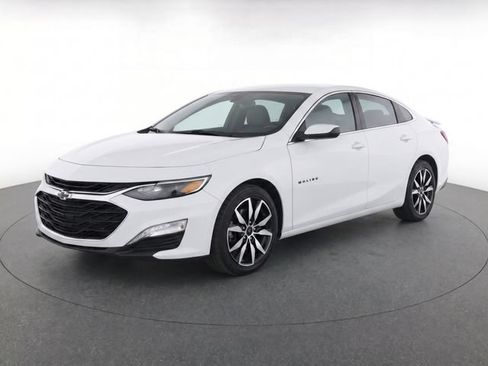 Used 2024 Chevrolet Malibu RS FWD image 1