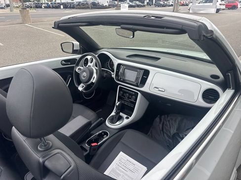 Used 2019 Volkswagen Beetle 2.0T FWD image 8