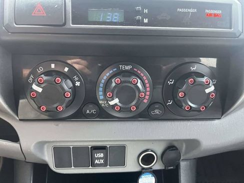 Used 2013 Toyota Tacoma 4x4 Double Cab w/ SR5 Pkg image 30