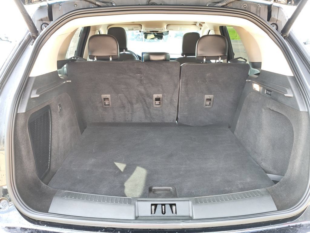 Used 2023 Lincoln Corsair AWD w/ Equipment Group 101A image 10