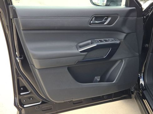 New 2026 Nissan Pathfinder SV AWD/4WD image 10