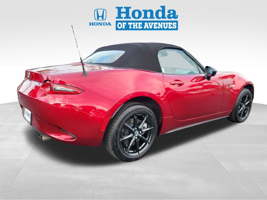 Used 2025 MAZDA MX-5 Miata Sport RWD image 4