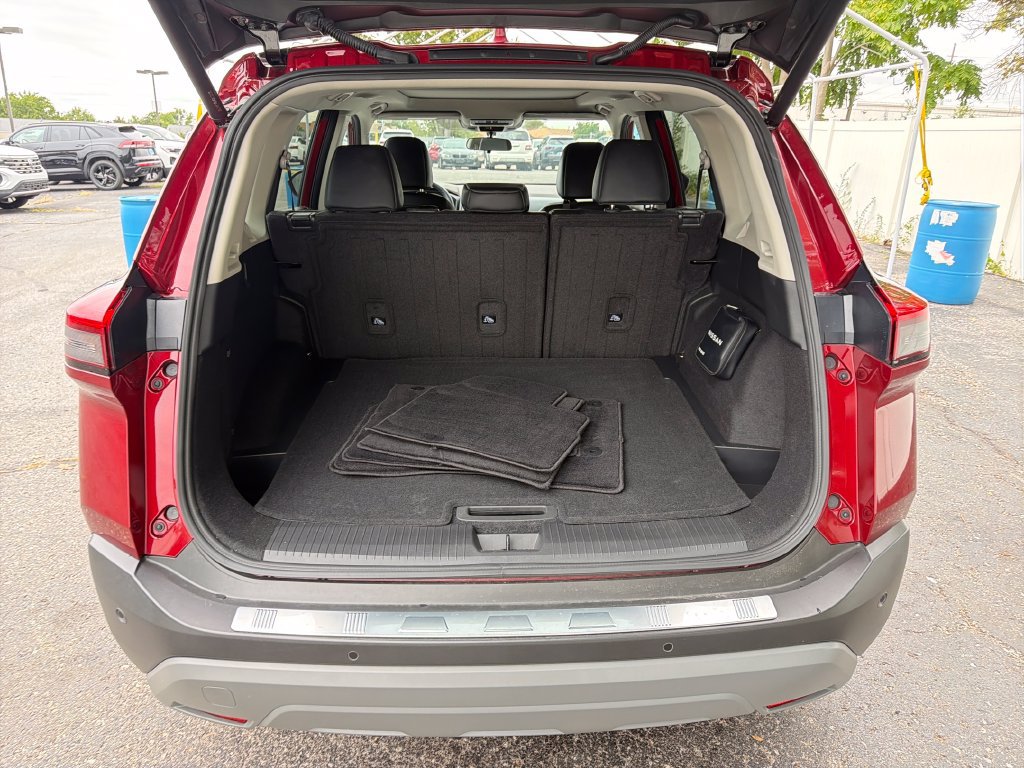 Certified 2023 Nissan Rogue SV w/ SV Premium B Package FWD image 28
