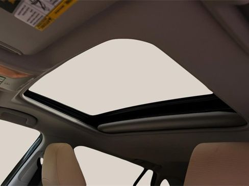 Used 2021 Toyota RAV4 XLE w/ Convenience Package image 12