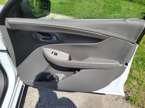 Used 2017 Chevrolet Impala LS FWD image 28
