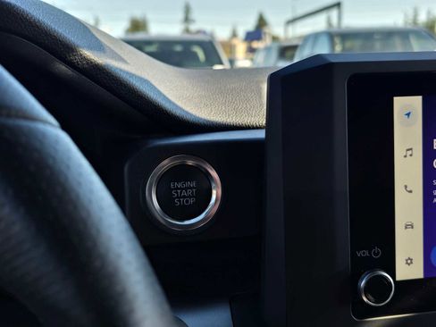 Certified 2025 Toyota 4Runner SR5 image 27