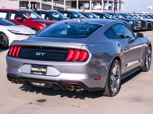 Used 2022 Ford Mustang GT w/ Equipment Group 301A RWD image 4