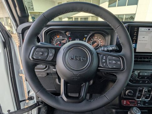 New 2026 Jeep Wrangler Unlimited Rubicon image 8