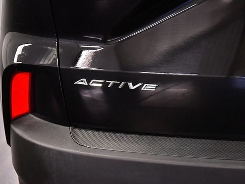 Used 2025 Ford Escape Active AWD/4WD image 11