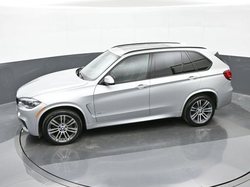 Used 2017 BMW X5 xDrive50i image 33