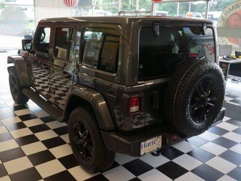 Used 2021 Jeep Wrangler Unlimited Sahara image 6