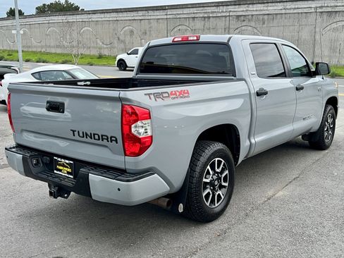 Used 2018 Toyota Tundra SR5 image 5