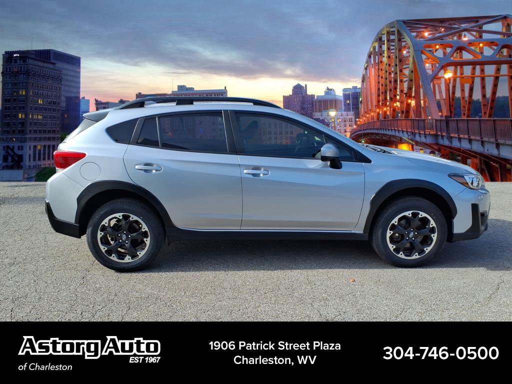 Used 2023 Subaru Crosstrek 2.0i Premium AWD/4WD image 2