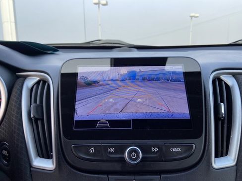 Used 2024 Chevrolet Malibu LT image 35