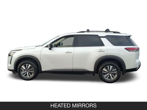 New 2026 Nissan Pathfinder SL image 5