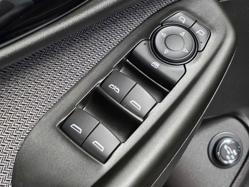 Used 2024 Chevrolet TrailBlazer LT w/ Convenience Package image 24