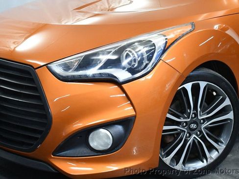 Used 2016 Hyundai Veloster Turbo image 3